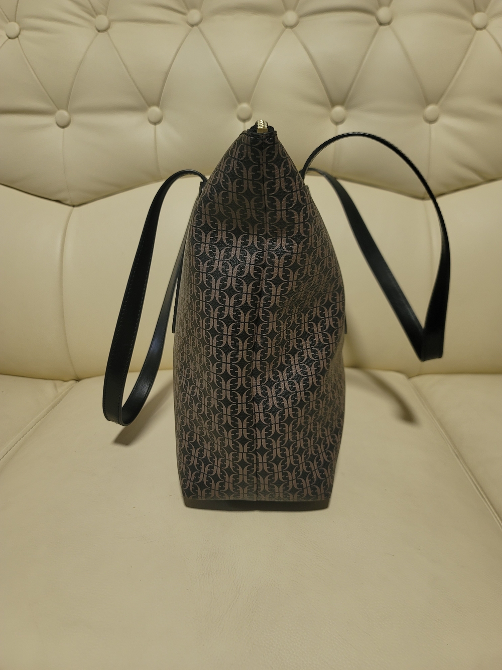 Fossil Tote - Picture 3 of 14